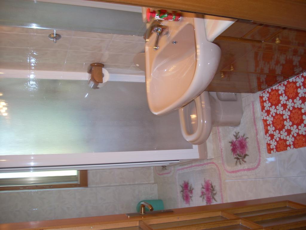 Bed And Breakfast Al Laghetto Базовица Екстериор снимка