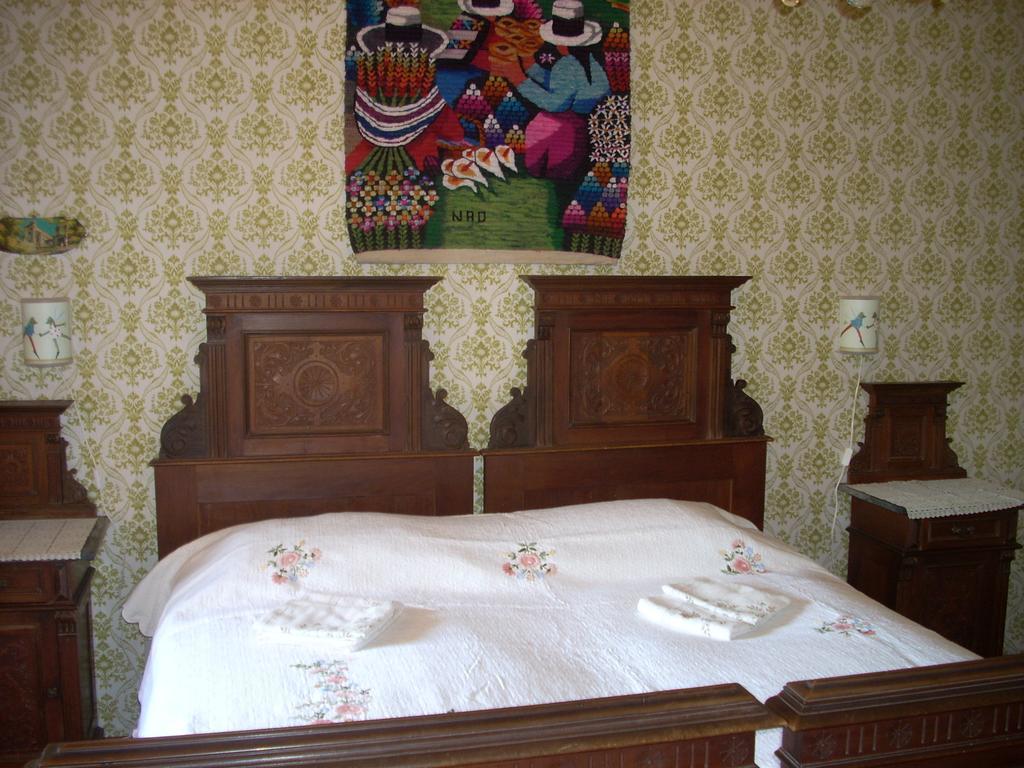 Bed And Breakfast Al Laghetto Базовица Екстериор снимка